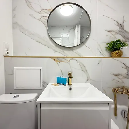 Powstańców śląskich Lavish By Bookinghost * Wrocław