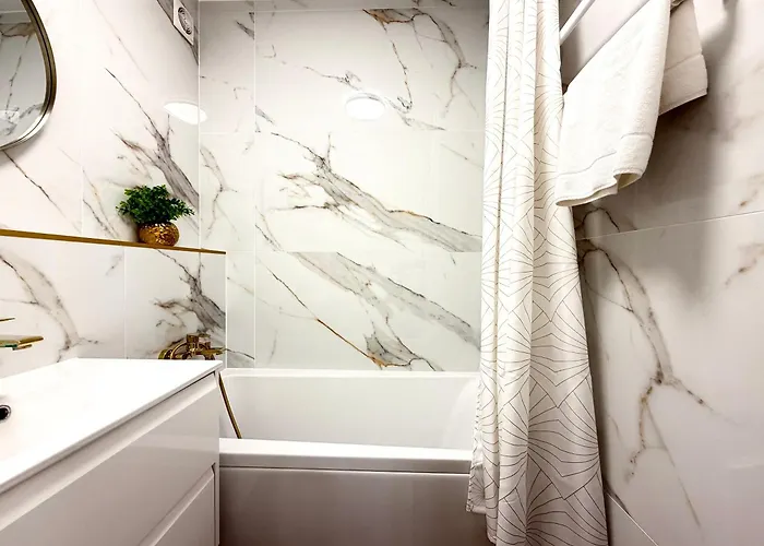 Powstańców śląskich Lavish By Bookinghost Apartament Wrocław