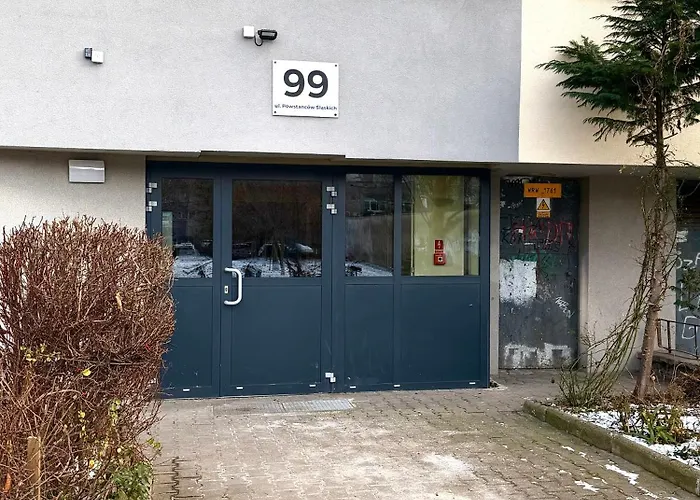 Appartement Powstancow Slaskich Lavish By Bookinghost