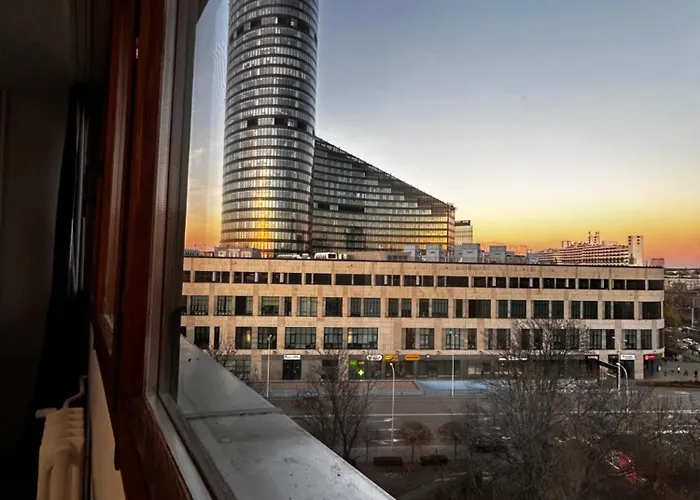Apartament Powstańców śląskich Lavish By Bookinghost *